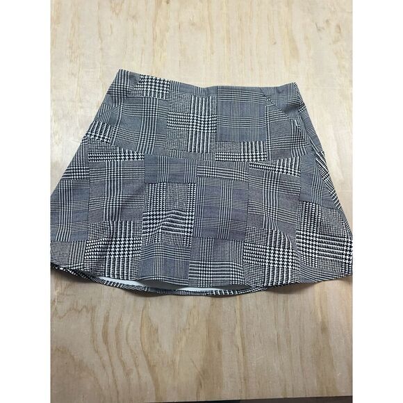 Lauren Ralph Lauren Dresses & Skirts - Polo Golf Ralph Lauren M Skirt Built In Shorts Houndstooth